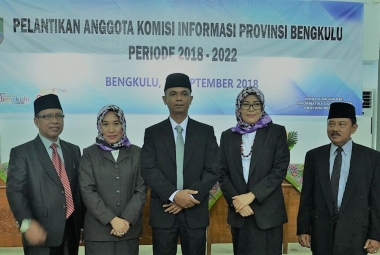 Komisioner Komisi Informasi Provinsi Bengkulu usai dilantik