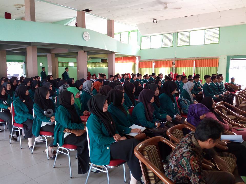 Mahasiswa FUAD IAIN Bengkulu Menerima Pembekalan PPL di Auditorium IAIN Bengkulu, Senin (23/1/2017)