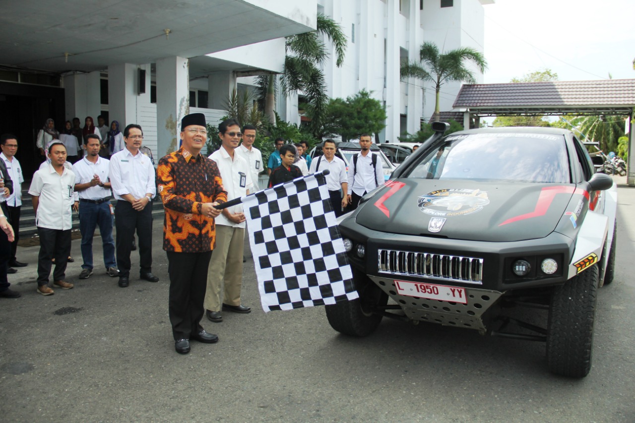Tim Blitz Explore Indonesia di Bengkulu