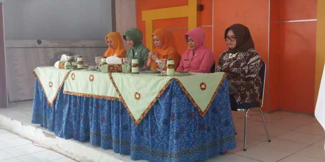 Gow Beri Pelatihan Kepada Remaja Untuk Rawat Lansia