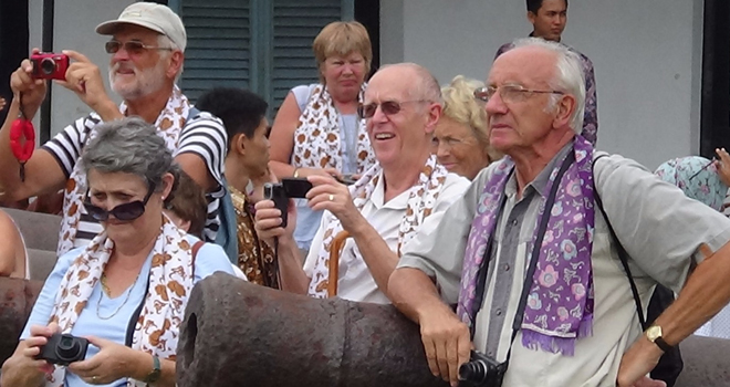 Turis Mancanegara Singgah Di Benteng Marborough