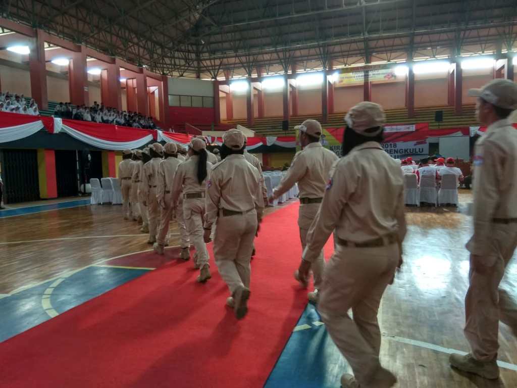 Kirab Pemuda Memasuki Gor Sawah Lebar