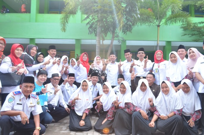 Pelajar Bengkulu Vaksin MR