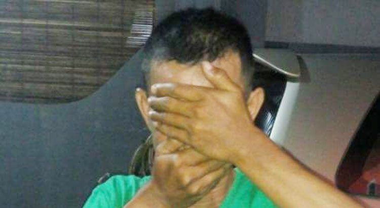 DS (35) salah seorang Pemakai Narkoba Jenis Sabu, saat diamankan BNNK Bengkulu Selatan