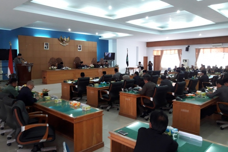 dprd BU penyampaian nota pengantar 3 raperda