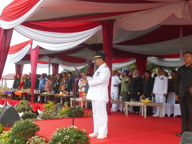 Bupati Seluma Bundra Jaya memimpin upacara HUT Kab Seluma ke 14
