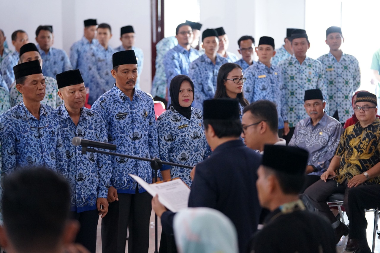 Pengambilan Sumpah Jabatan oleh Sekda Bengkulu Selatan