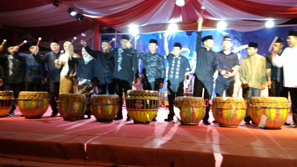 Penutupan Festival tabot ditandai dengan pemukulan dol