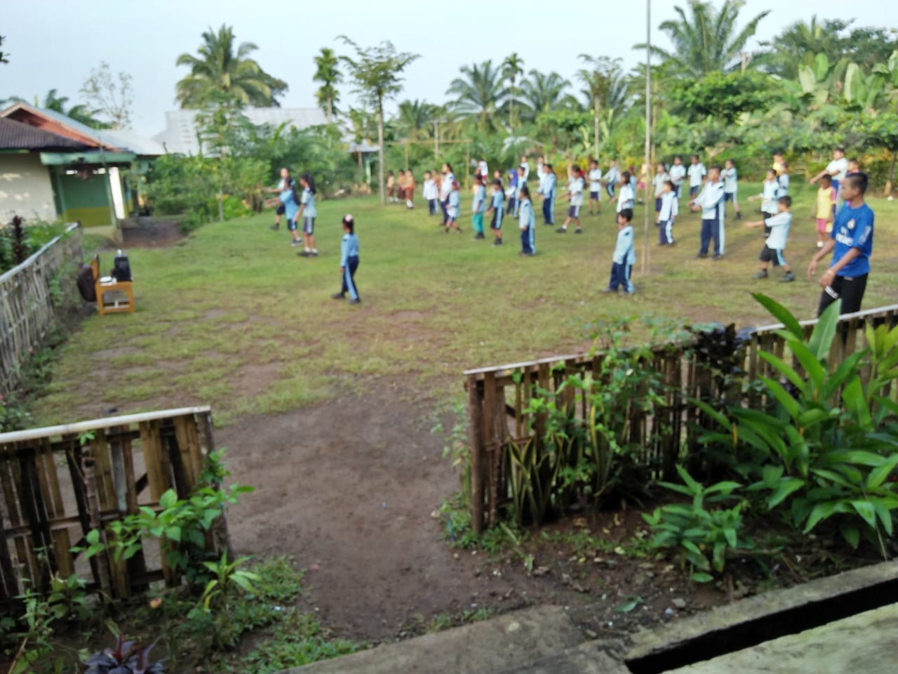 Sekolah butuh bantuan