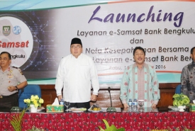 Bank Bengkulu resmi meluncurkan layanan E-samsat di Aula Bappeda Pemprov Bengkulu, Rabu (14/12/2016).