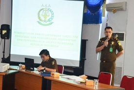 Pemaparan materi TP4D oleh Kejari Kaur