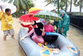 Musibah banjir yang dialami beberapa warga Kota Bengkulu