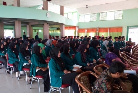 Mahasiswa FUAD IAIN Bengkulu Menerima Pembekalan PPL di Auditorium IAIN Bengkulu, Senin (23/1/2017)