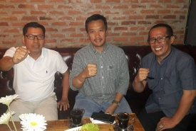 Suimi Fales saat bersama Menpora Imam Nahrawi dan Ketua DPW PKB Bengkulu Herliardo