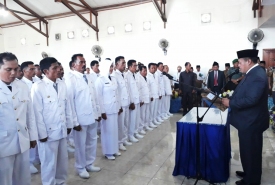 Bupati Mukomuko Lantik Kades Terpilih
