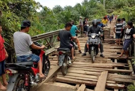 Jembatan rusak di Ulu Talo mengganggu aktifitas warga