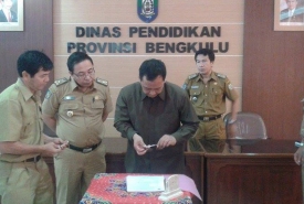 Sertijab Atisar dengan Ade Herlangga