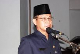 Darmin SE,  Kepala Dinas Sosial Tenaga Kerja Dan Transmigrasi BS