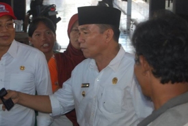 Bupati Bengkulu Selatan Dirwan Mahmud
