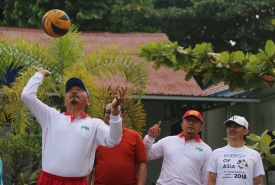 perlombaan volly pada hari kemerdekaan