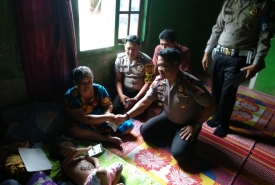 Kapolsek Kaur Saat Datangi Tali Asih