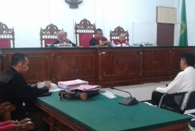 Mantan Kadis DKP Provinsi, Rinaldi Menjalani Persidangan di PN Bengkulu