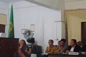 Hakim Siti Insyirah Memberikan Kesaksian Kepada Rekannya Sesama Hakim