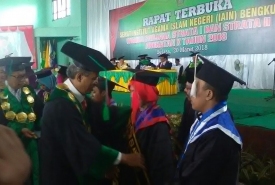 Wisuda sarjana strata I dan starta II IAIN Bengkulu angkatan X