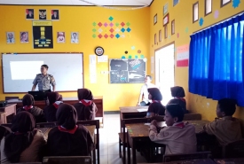 Polres Kaur Sosialisasi Di SMP