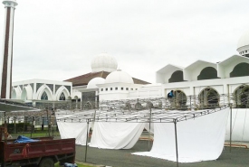 Menyabut aksi besok, berbagai persiapan dilakukan di Masjid Baitul Izzah