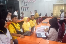 Pengurus DPD Partai Golkar Kota Bengkulu mendaftarkan bacalegnya ke KPU Kota Bengkulu