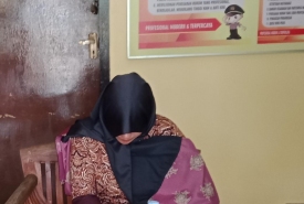Perempuan diduga berselingkuh