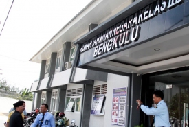 Plt Gubernur Bengkulu Rohidin Mersyah  meninjau Rutan Malabero