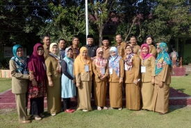 Budiman Ismaun melakukan peninjauan UNBK (Ujian Nasional Berbasis Komputer), Senin (09/04)
