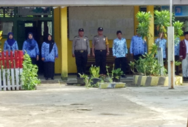Upacara memperingati Hari Pahlawan di SMAN 3 Kaur