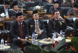 Ketua DPRD Bengkulu Selatan Yevri Sudianto saat menyaksikan pidato kenegaraan Presiden RI saat rapat paripurna istimewa HUT RI di DPRD Bengkulu Selatan